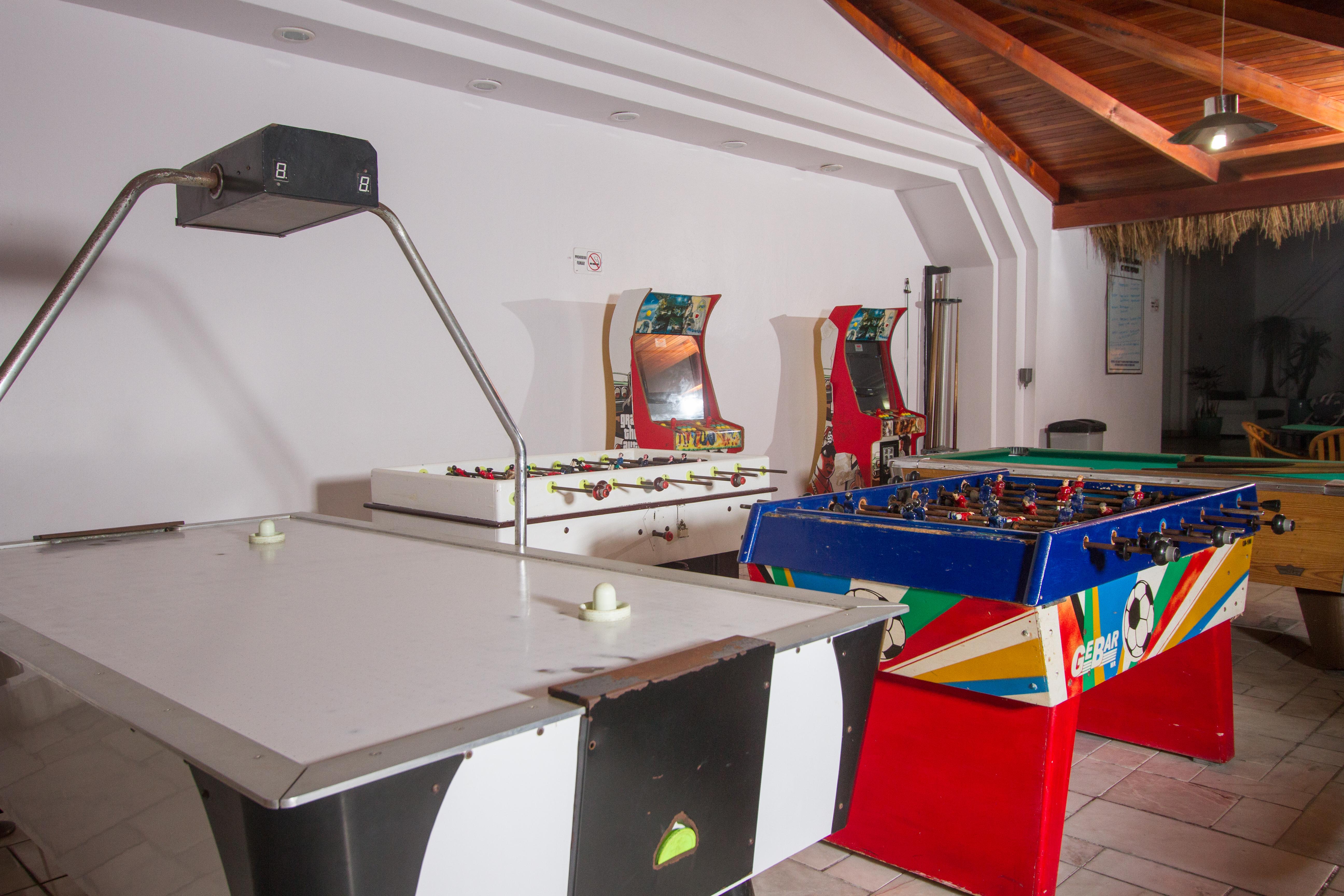 منتجع رويال فيلاز ماساتلان المظهر الخارجي الصورة Air hockey table