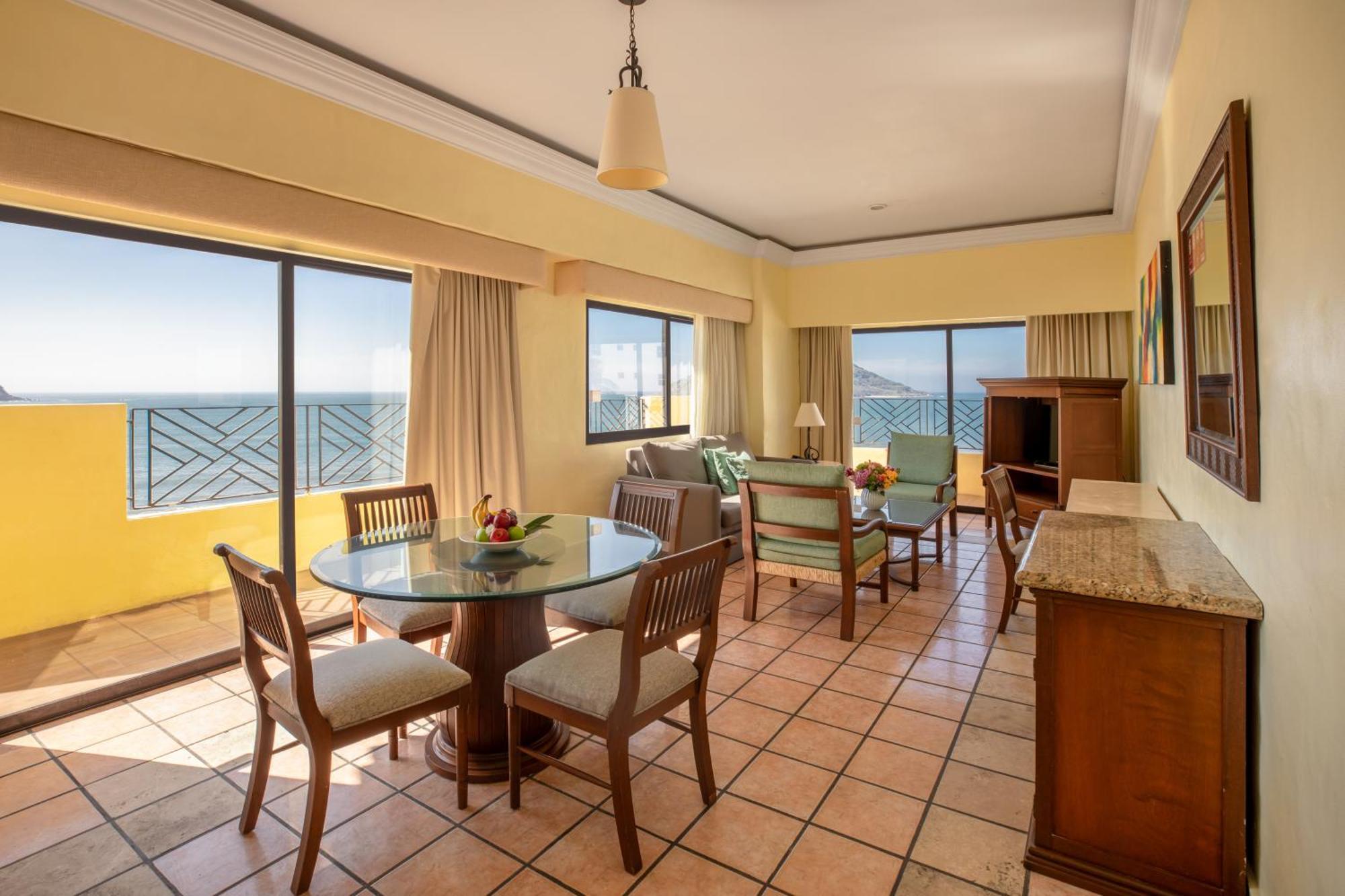 منتجع رويال فيلاز ماساتلان المظهر الخارجي الصورة A suite at the Sheraton Vistana Resort
